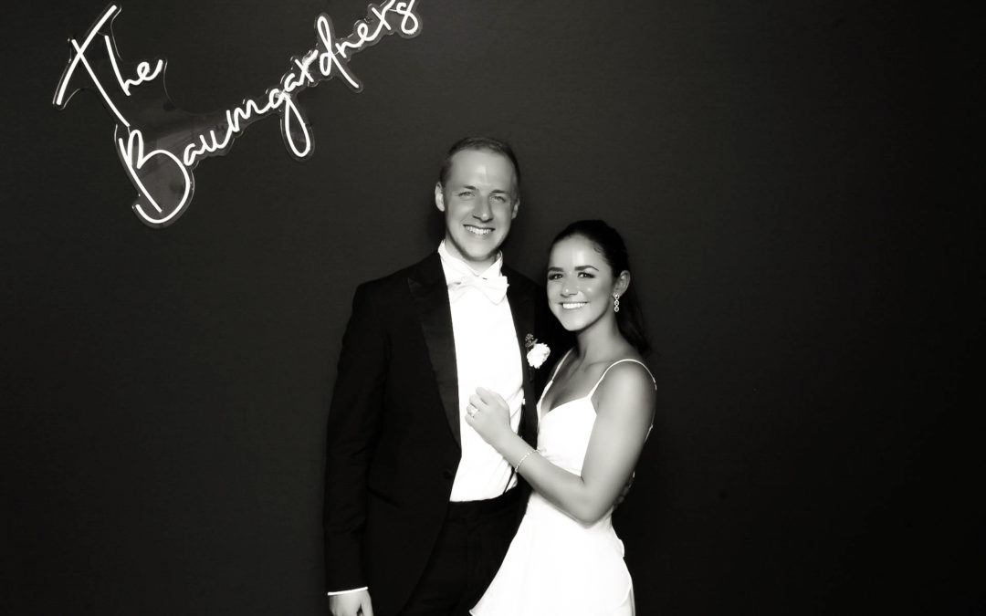 Capture Memories at Your Cleveland Wedding: Clear Choice Photo Booths at Windows on the River